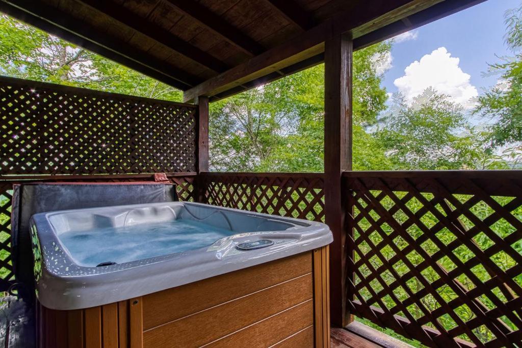 Forever Yours, Hot Tub, 1089 Of Free Attraction Tickets For Each Paid Day, Dollywood And More Піджен-Фордж Екстер'єр фото